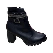 Bota Moleca Com Tiras Cano Curto Salto Bloco Alto Bota Moleca Com Tiras Cano Curto Salto Bloco Alto