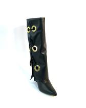 Bota Mônaco salto de 8,5 cm Tamanho:35Cor:pretoMaterial:napa soft Bota Mônaco salto de 8,5 cm Tamanho:35Cor:pretoMaterial:napa soft