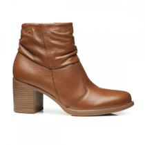 Bota Pegada 28040905 Salto Bloco Cano Curto Feminino Bota Pegada 28040905 Salto Bloco Cano Curto Feminino