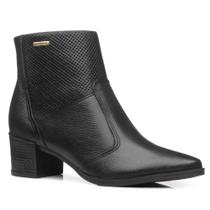 Bota pegada cano curto feminina em couro 280502