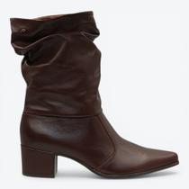 Bota Pegada em Couro Feminina 28090101 Cor:MarromTamanho:35 Bota Pegada em Couro Feminina 28090101 Cor:MarromTamanho:35