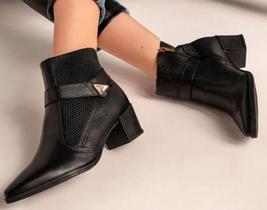 Bota Pegada Feminina em Couro Preto 280507-05