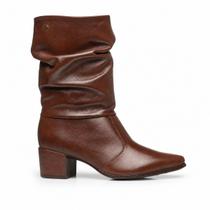 Bota Pegada Feminina em Couro Preto Cano Médio Slouch Bota Pegada Feminina em Couro Preto Cano Médio Slouch
