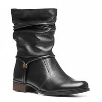 Bota Pegada Feminina em Couro Preto Bota Pegada Feminina em Couro Preto