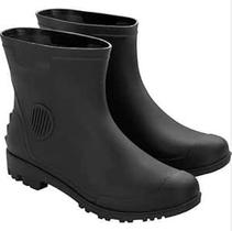 Bota PVC Preta Cano 3/4 Nº44 com Forro Vonder Impermeável Antiderrapante para Trabalho e Chuva Bota PVC Preta Cano 3/4 Nº44 com Forro Vonder Impermeável Antiderrapante para Trabalho e Chuva