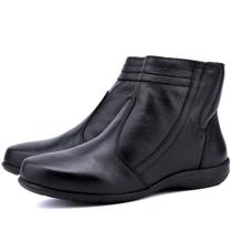 Bota Rasteira Feminina Mr Gutt Cano Curto em Couro