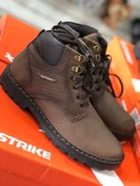 Bota Strike