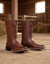 Bota Texana Cano Longo Alto Maculina Bordada Rodeio Festa de Peão Montaria Cavalhada Bota Texana Cano Longo Alto Maculina Bordada Rodeio Festa de Peão Montaria Cavalhada