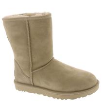 Bota UGG Classic Short II Feminina - Couro Semente de Mostarda Bota UGG Classic Short II Feminina - Couro Semente de Mostarda