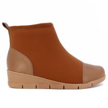 Bota Usaflex Cano Curto Anabela Neopreme Couro AD0521 Bota Usaflex Cano Curto Anabela Neopreme Couro AD0521