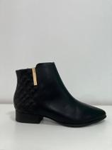 Bota Via Uno Cano Curto Salto Baixo Bico Fino 217050