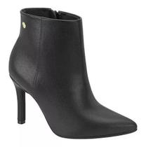Bota Vizzano Salto Agulha Médio Bico Fino Super Elegante e ConfortávelFeminina 3112.100 (66565) Bota Vizzano Salto Agulha Médio Bico Fino Super Elegante e ConfortávelFeminina 3112.100 (66565)