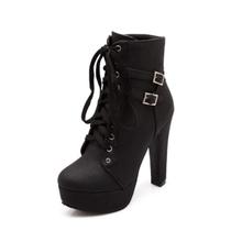 Botas de tornozelo ForeMode de couro gótico de salto alto cravejadas brancas