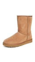 Botas masculinas clássicas UGG castanhas curtas com cano de 18 cm