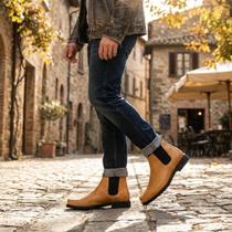Botina Masculina de Couro Legítimo com Solado de Pneu Ideal para Campo e Uso Urbano Botina Masculina de Couro Legítimo com Solado de Pneu Ideal para Campo e Uso Urbano