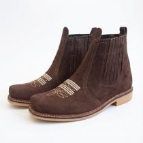 Botina Masculina de Couro Nobuck com Solado de Látex Ideal para Campo e Uso Urbano Botina Masculina de Couro Nobuck com Solado de Látex Ideal para Campo e Uso Urbano