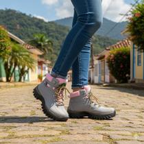 Botinha Feminina Coturno Cano Médio Tornozelo ref 130 Botinha Feminina Coturno Cano Médio Tornozelo ref 130