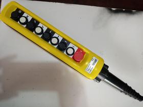 Botoeira industrial 8 botões + emergência modelo xac-a6813 Botoeira industrial 8 botões + emergência modelo xac-a6813