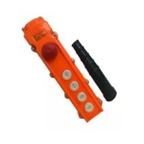Botoeira pendente plast. - yqa1-62k - (bege) - (4 botões de comando+stop) - 1 velocidade Botoeira pendente plast. - yqa1-62k - (bege) - (4 botões de comando+stop) - 1 velocidade