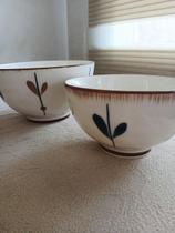Bowl Em Porcelana Estilo Japandi Estampa Folhas Azul E Marrom Premium Bowl Em Porcelana Estilo Japandi Estampa Folhas Azul E Marrom Premium