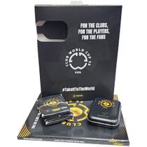 Box Fifa Club World Cupa 2025 Album Capa Dura Com 30 Envelopes + Lata Copa Do Mundo De Clubes 2025