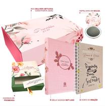 Box Mulher Virtuosa Bíblia Sagrada NVT Luxo Rosa + Diário de Oração Lettering