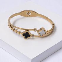 Bracelete Aço Inox Dourado Trevos Preto e Madrepérola
