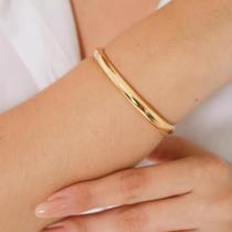 Bracelete Ajustável Luxuoso Semijoia Feminina com Design Ousado e Elegância Atemporal Simonatto Bracelete Ajustável Luxuoso Semijoia Feminina com Design Ousado e Elegância Atemporal Simonatto