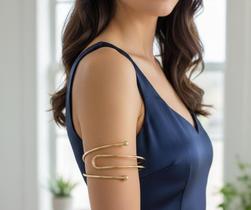 Bracelete Ajustável Minimalista Elegante Dourado Bracelete Ajustável Minimalista Elegante Dourado