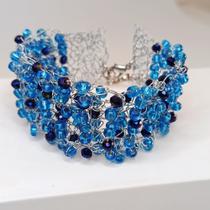 Bracelete Artesanal Azul com Fio Metálico e Pedras Brilhantes