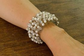 Bracelete Crochê de Arame com Pérolas