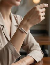 Bracelete de Aço Inox com Banho Dourado Aro Prego
