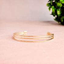 Bracelete semijoia três fios dourado