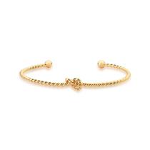 Bracelete torcido com nó