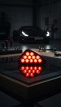 Brake Light Triangular 12 LEDs Estilo Esportivo