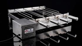 Brasa Grill Tradicional Único Andar Gira 4 Espetos Churrasqueira Elétrica Giratória Bi Volts