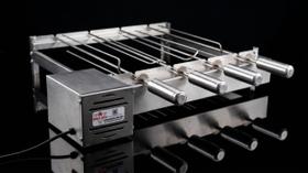 Brasa Grill Único Andar Gira 4 Espetos Churrasqueira Elétrica Giratória Bi Volts