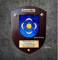 Brasão da família Carvalho na madeira tamanho 31cmx41cm