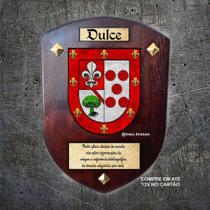 Brasão da família DULCE na madeira Brasão da família DULCE na madeira