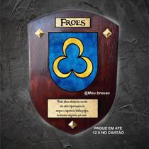 Brasão da família Froes ( feito na madeira )