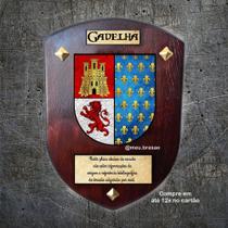 Brasão da família GADELHA na madeira Brasão da família GADELHA na madeira