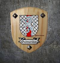 Brasão da família Guimarães ( feito na madeira )