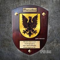 Brasão da família MARCELINO na madeira