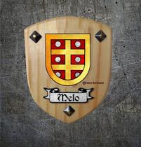 Brasão da família Melo ( feito na madeira )