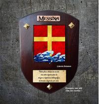 Brasão da família MESSINA na madeira