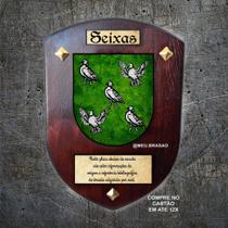 Brasão da família SEIXAS na madeira