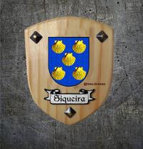 Brasão da família Siqueira ( feito na madeira )