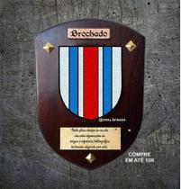 Brasão família Brochado na madeira 31cmx41cm