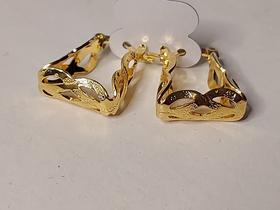 Bricos feminino folheados a ouro não causa alergia