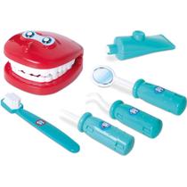 Brincando de Profissoes Maleta DR. Dentista Brincando de Profissoes Maleta DR. Dentista